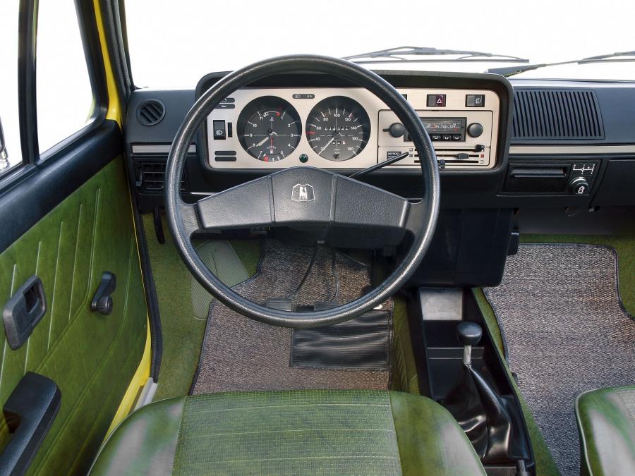  Volkswagen Golf 3-Door 1974 года  (фото 12 из 16)